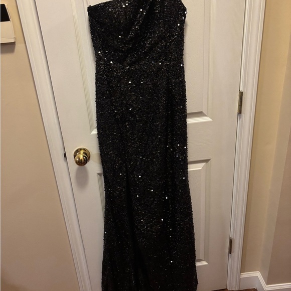 Elegant Black Sequin Evening Dress Thigh slit & Train Size Medium BNWOT - Picture 3 of 11